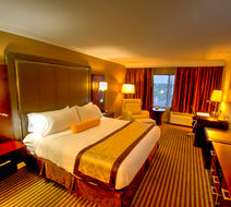 Holiday Inn Orlando East-UCF Area Room