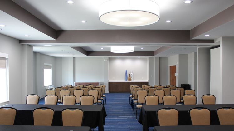 Holiday Inn Express Hotel & Suites Meeting