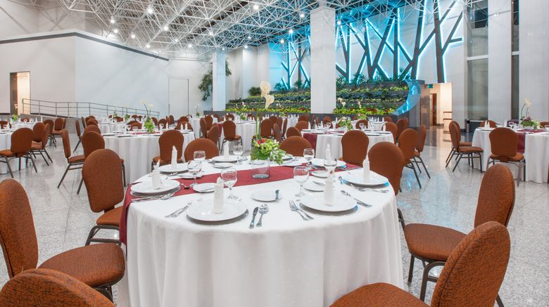 <b>Crowne Plaza Ciudad de Mexico Norte Ballroom</b>. Images powered by <a href="https://www.leonardoworldwide.com/" title="Leonardo Worldwide" target="_blank">Leonardo</a>.