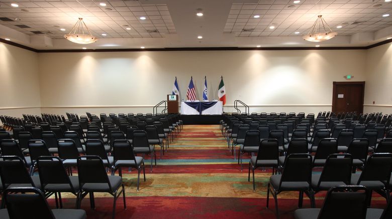 <b>Holiday Inn San Salvador Meeting</b>. Images powered by <a href="https://www.leonardoworldwide.com/" title="Leonardo Worldwide" target="_blank">Leonardo</a>.