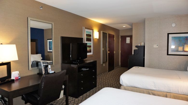 <b>Holiday Inn Express Hotel & Suites Room</b>. Images powered by <a href="https://www.leonardoworldwide.com/" title="Leonardo Worldwide" target="_blank">Leonardo</a>.