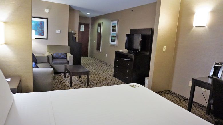 <b>Holiday Inn Express Hotel & Suites Suite</b>. Images powered by <a href="https://www.leonardoworldwide.com/" title="Leonardo Worldwide" target="_blank">Leonardo</a>.