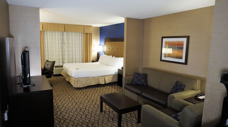 <b>Holiday Inn Express Hotel & Suites Suite</b>. Images powered by <a href="https://www.leonardoworldwide.com/" title="Leonardo Worldwide" target="_blank">Leonardo</a>.