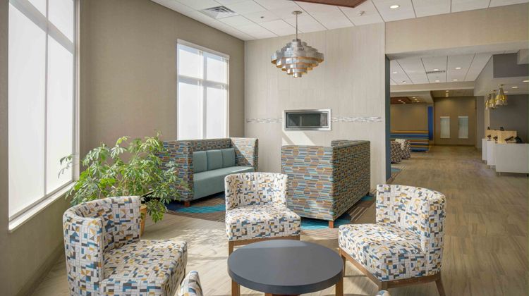 Holiday Inn Express North Platte Lobby