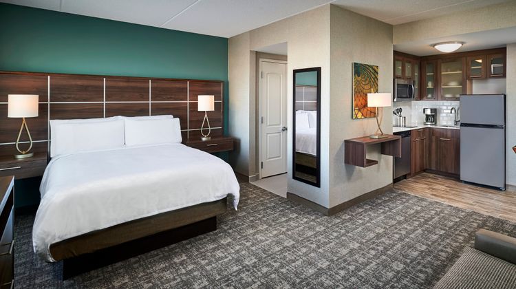Staybridge Suites Niagara-on-the-Lake Suite