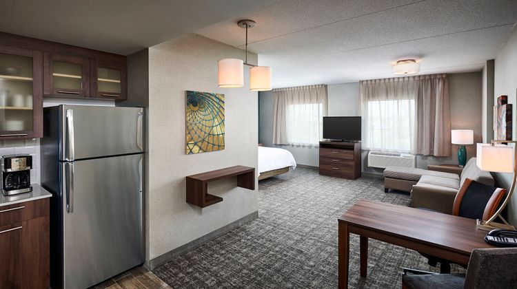 Staybridge Suites Niagara-on-the-Lake Suite