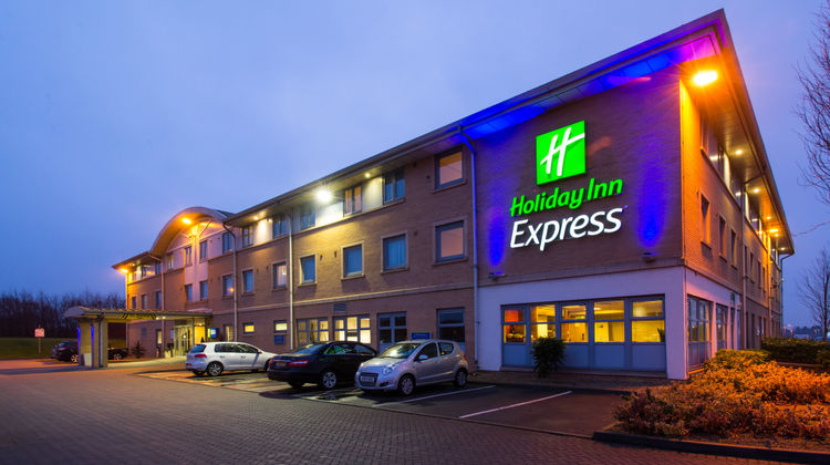 Holiday Inn Express Midlands Airport Exterior