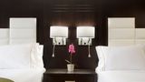 <b>Holiday Inn Express Hotel & Suites Room</b>. Images powered by <a href="https://www.leonardoworldwide.com/" title="Leonardo Worldwide" target="_blank">Leonardo</a>.