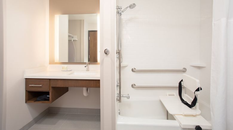 <b>Staybridge Suites Rushmore Room</b>. Images powered by <a href="https://www.leonardoworldwide.com/" title="Leonardo Worldwide" target="_blank">Leonardo</a>.