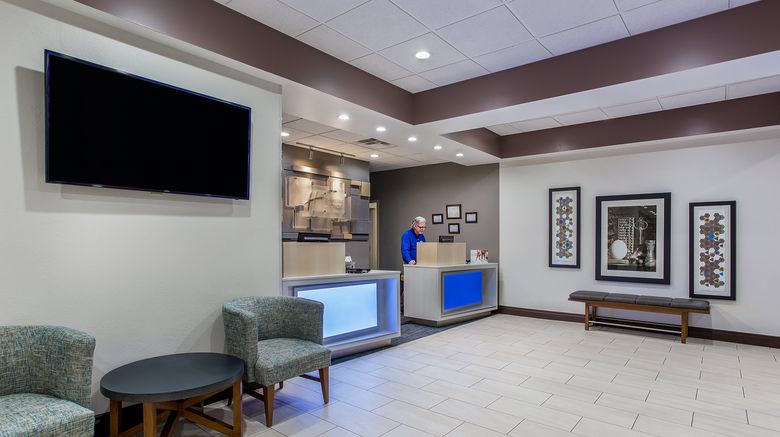 <b>Holiday Inn Express Morristown Lobby</b>. Images powered by <a href="https://www.leonardoworldwide.com/" title="Leonardo Worldwide" target="_blank">Leonardo</a>.