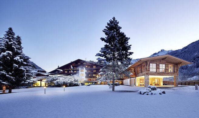Relais Chateaux Spa Hotel Jagdhof Exterior