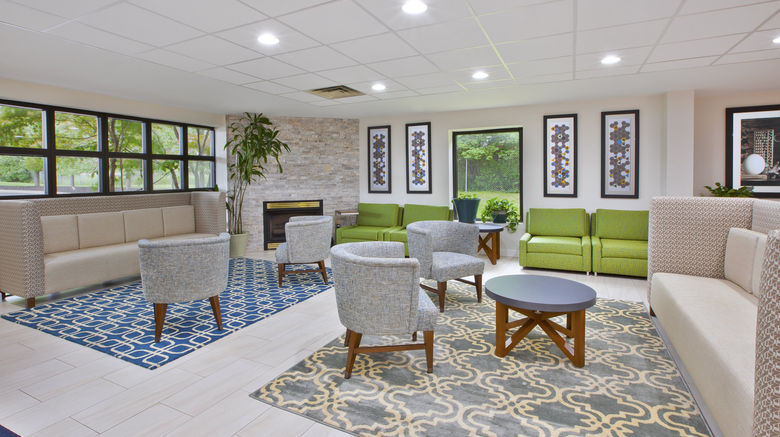 <b>Holiday Inn Express Lobby</b>. Images powered by <a href="https://www.leonardoworldwide.com/" title="Leonardo Worldwide" target="_blank">Leonardo</a>.