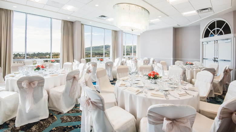 <b>Crowne Plaza Ventura Beach Ballroom</b>. Images powered by <a href="https://www.leonardoworldwide.com/" title="Leonardo Worldwide" target="_blank">Leonardo</a>.