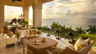 Quintessence Hotel