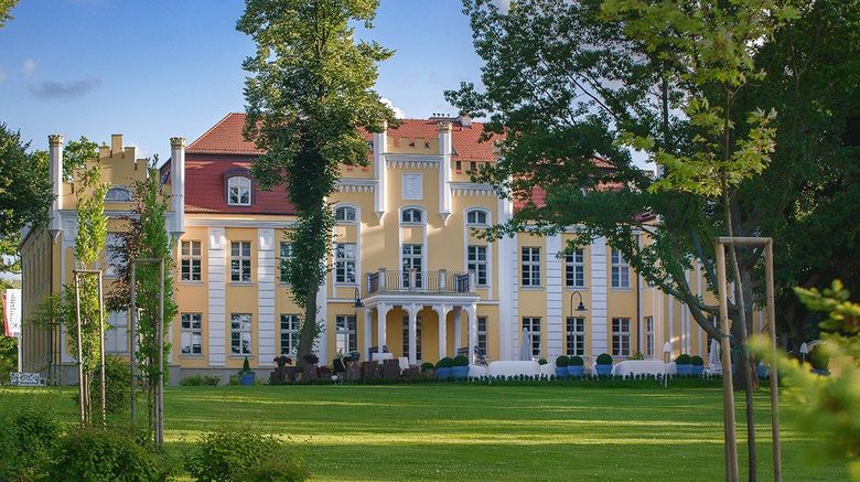 <b>Relais & Chateaux Hotel Quadrille Exterior</b>. Images powered by <a href="https://www.leonardoworldwide.com/" title="Leonardo Worldwide" target="_blank">Leonardo</a>.