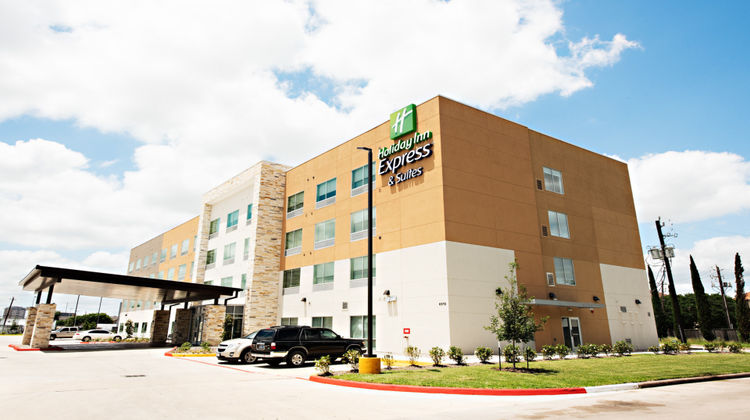 Holiday Inn Express & Stes SW Sharpstown Exterior