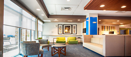 Holiday Inn Express & Stes SW Sharpstown Lobby