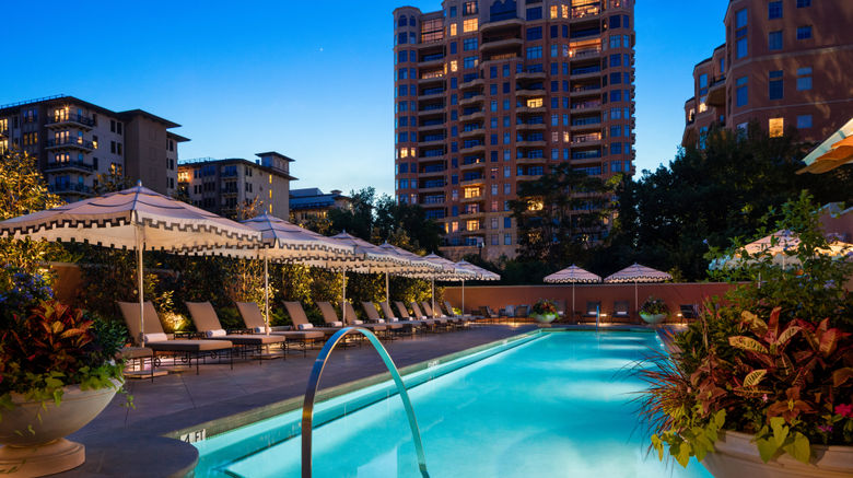 <b>Rosewood Mansion on Turtle Creek Pool</b>. Images powered by <a href="https://www.leonardoworldwide.com/" title="Leonardo Worldwide" target="_blank">Leonardo</a>.
