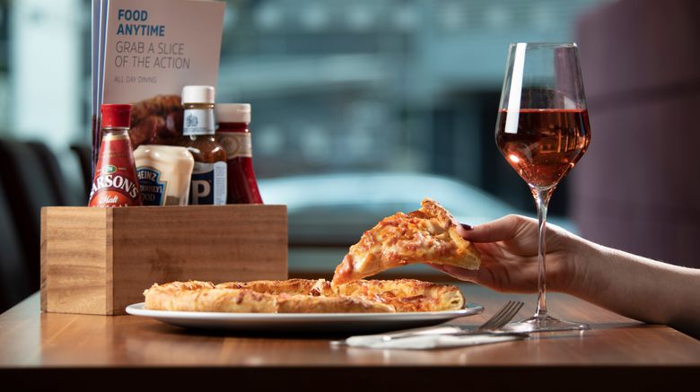 <b>Holiday Inn Express Midlands Airport Restaurant</b>. Images powered by <a href="https://www.leonardoworldwide.com/" title="Leonardo Worldwide" target="_blank">Leonardo</a>.
