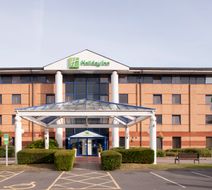 Holiday Inn Warrington Exterior