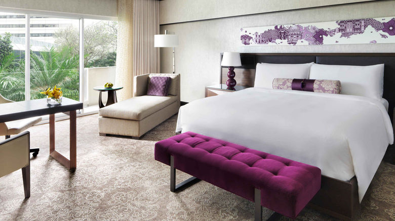 <b>Fairmont Singapore Room</b>. Images powered by <a href=https://www.travelagewest.com/Hotels/Singapore-Singapore/