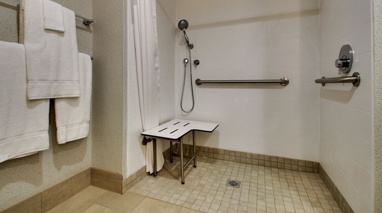 Holiday Inn Express Lexington East Room