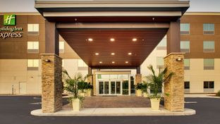 Holiday Inn Express Lexington East