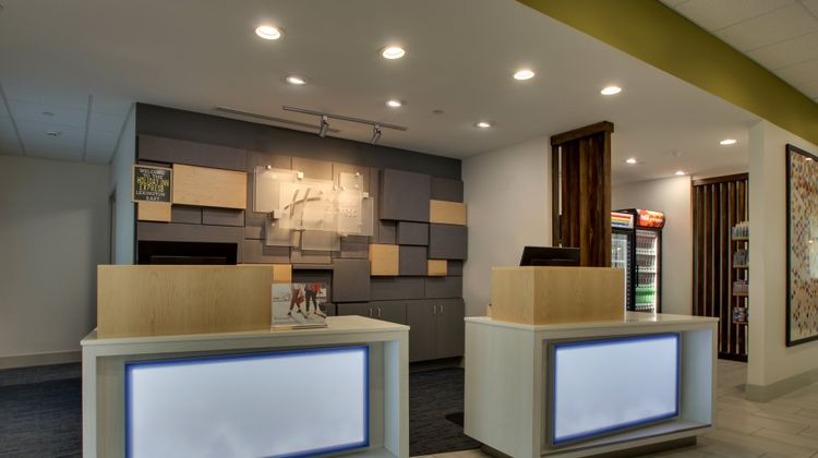 Holiday Inn Express Lexington East Lobby
