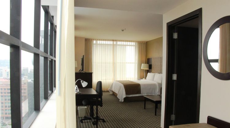 Holiday Inn Mexico Santa Fe Suite