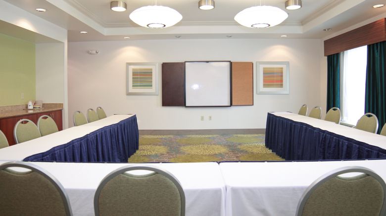 <b>Holiday Inn Express & Suites Meeting</b>. Images powered by <a href="https://www.leonardoworldwide.com/" title="Leonardo Worldwide" target="_blank">Leonardo</a>.