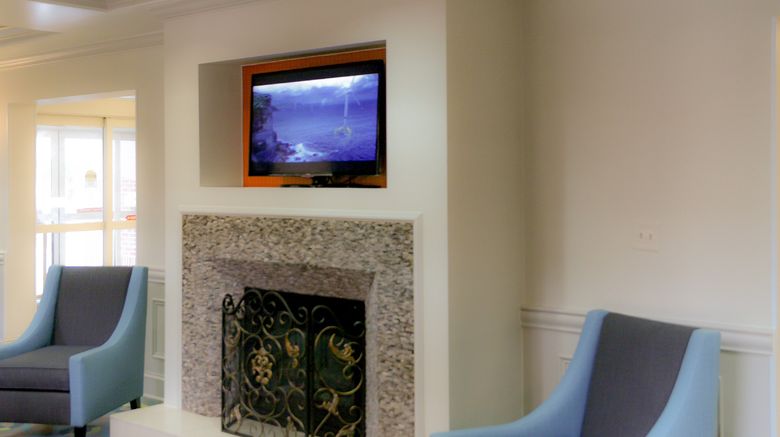 <b>Holiday Inn Express & Suites Lobby</b>. Images powered by <a href="https://www.leonardoworldwide.com/" title="Leonardo Worldwide" target="_blank">Leonardo</a>.