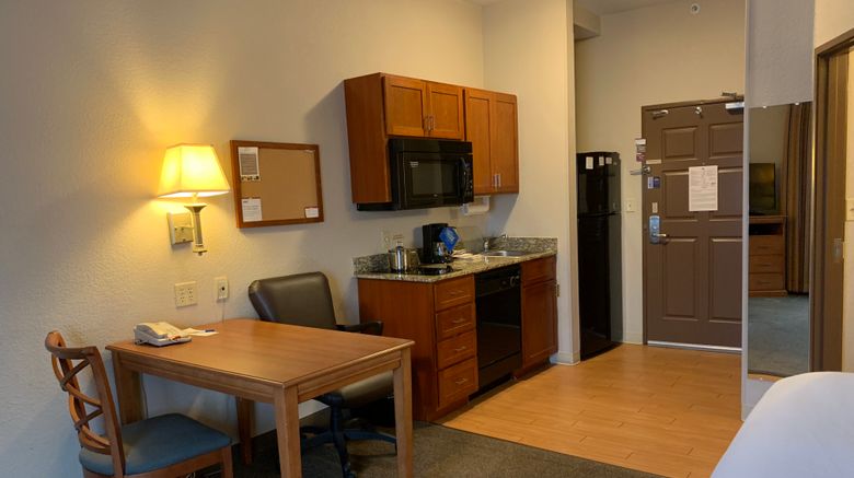 <b>Candlewood Suites Jonesboro Room</b>. Images powered by <a href="https://www.leonardoworldwide.com/" title="Leonardo Worldwide" target="_blank">Leonardo</a>.