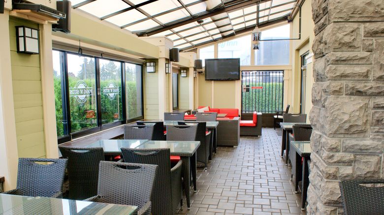 <b>Holiday Inn Vancouver Airport- Richmond Restaurant</b>. Images powered by <a href="https://www.leonardoworldwide.com/" title="Leonardo Worldwide" target="_blank">Leonardo</a>.