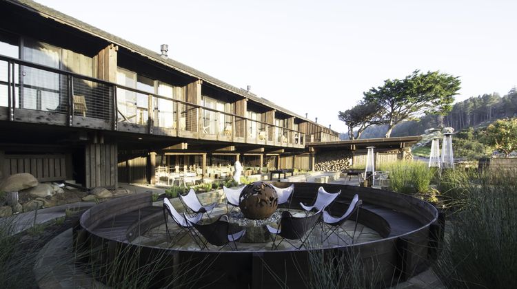 Timber Cove Resort Lobby
