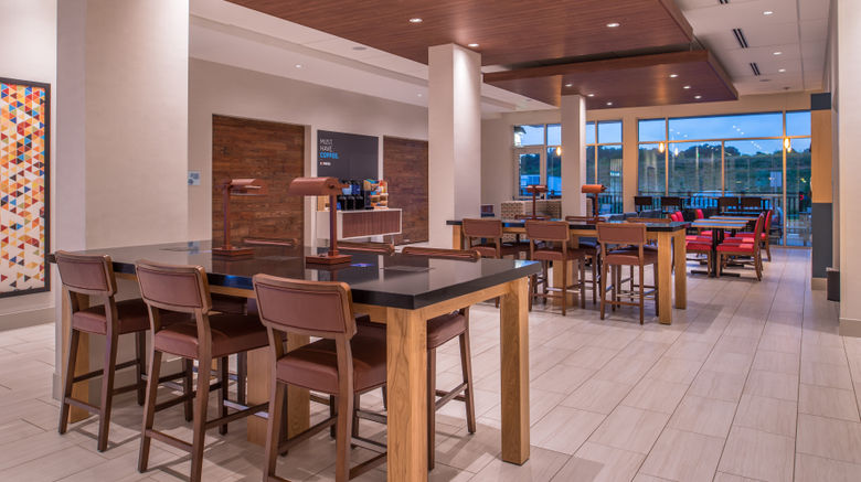 <b>Holiday Inn Express Suites Farmville Lobby</b>. Images powered by <a href="https://www.leonardoworldwide.com/" title="Leonardo Worldwide" target="_blank">Leonardo</a>.