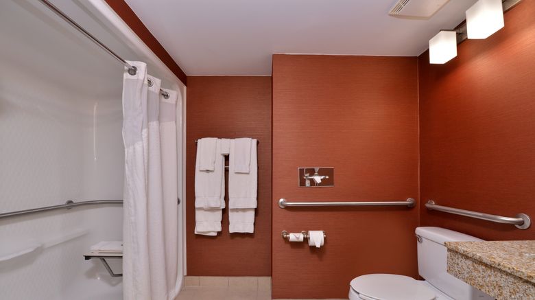 <b>Holiday Inn Express & Suites Room</b>. Images powered by <a href="https://www.leonardoworldwide.com/" title="Leonardo Worldwide" target="_blank">Leonardo</a>.
