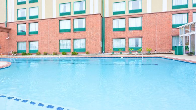 <b>Holiday Inn Express & Suites Pool</b>. Images powered by <a href="https://www.leonardoworldwide.com/" title="Leonardo Worldwide" target="_blank">Leonardo</a>.