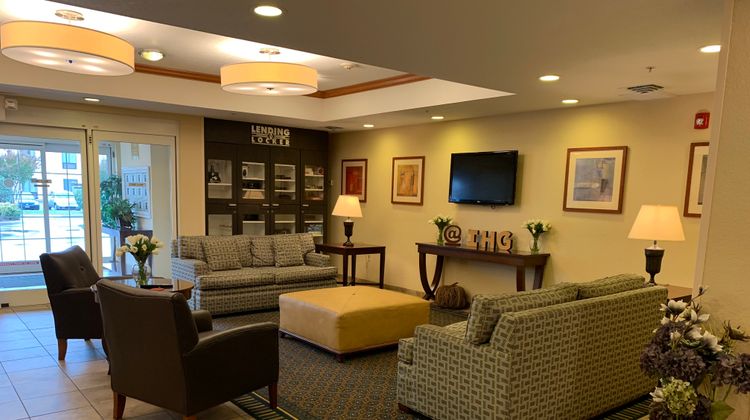 Candlewood Suites Jonesboro Lobby