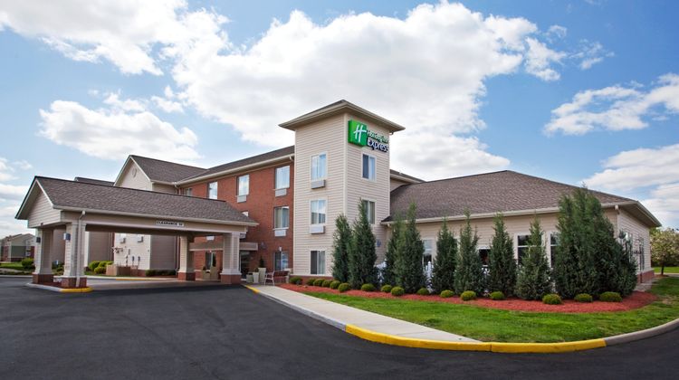 Holiday Inn Express Hotel & Suites Exterior