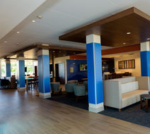 Holiday Inn Express/Suites Craig Ranch Lobby