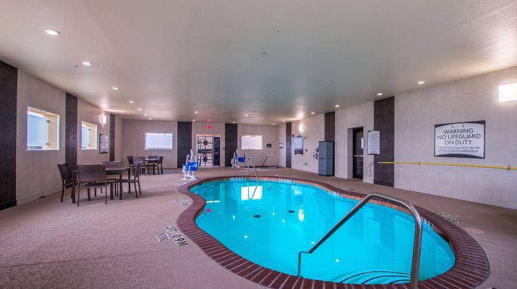 Staybridge Suites Longview Pool