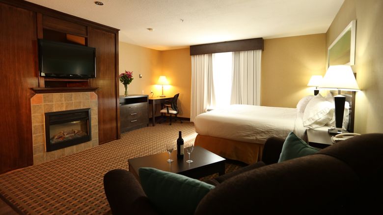 <b>Holiday Inn Express Hotel & Suites Suite</b>. Images powered by <a href="https://www.leonardoworldwide.com/" title="Leonardo Worldwide" target="_blank">Leonardo</a>.