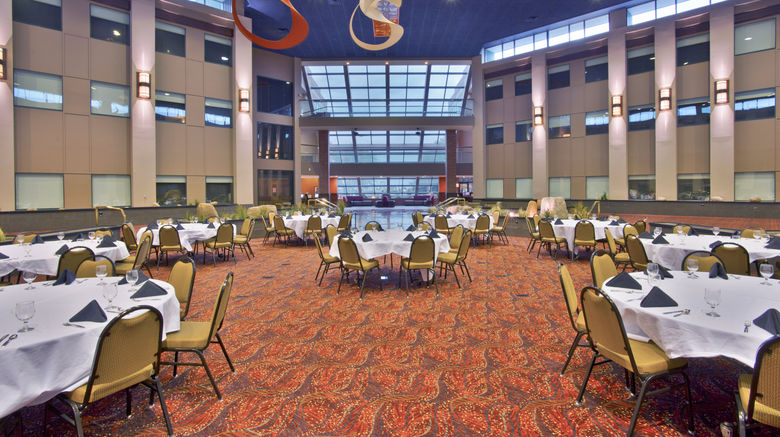 <b>Holiday Inn Manitowoc Lobby</b>. Images powered by <a href="https://www.leonardoworldwide.com/" title="Leonardo Worldwide" target="_blank">Leonardo</a>.