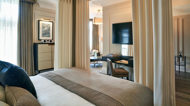 <b>Kimpton Fitzroy London Suite</b>. Images powered by <a href="https://www.leonardoworldwide.com/" title="Leonardo Worldwide" target="_blank">Leonardo</a>.
