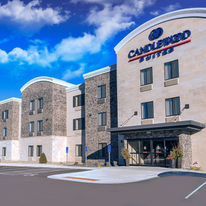 Candlewood Suites Lakeville I-35