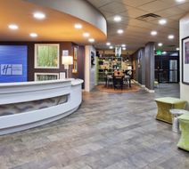 Holiday Inn Express Atlanta NW Galleria Lobby