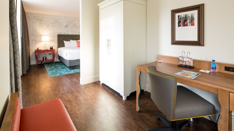 Hotel Indigo Baltimore Downtown Suite
