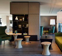 Crowne Plaza Geneva Lobby