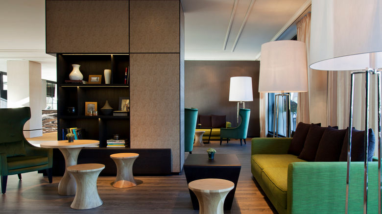 <b>Crowne Plaza Geneva Lobby</b>. Images powered by <a href="https://www.leonardoworldwide.com/" title="Leonardo Worldwide" target="_blank">Leonardo</a>.