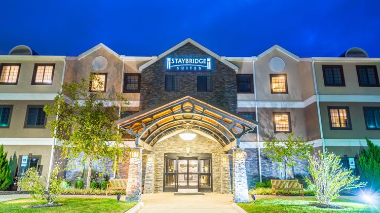 Staybridge Suites Kansas City/Independen Exterior